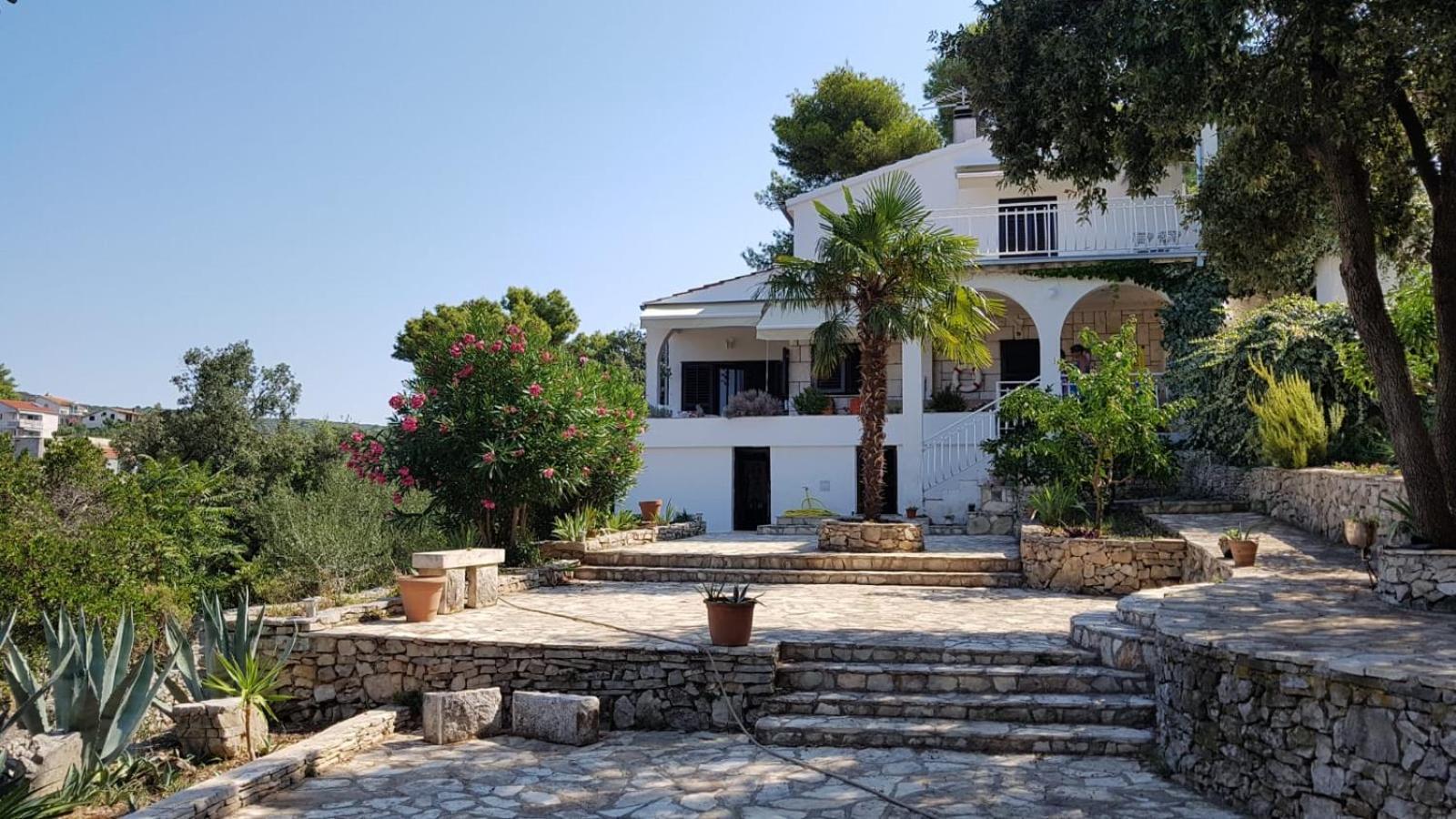 Apartment In Maslinica 70M From The Sea Εξωτερικό φωτογραφία