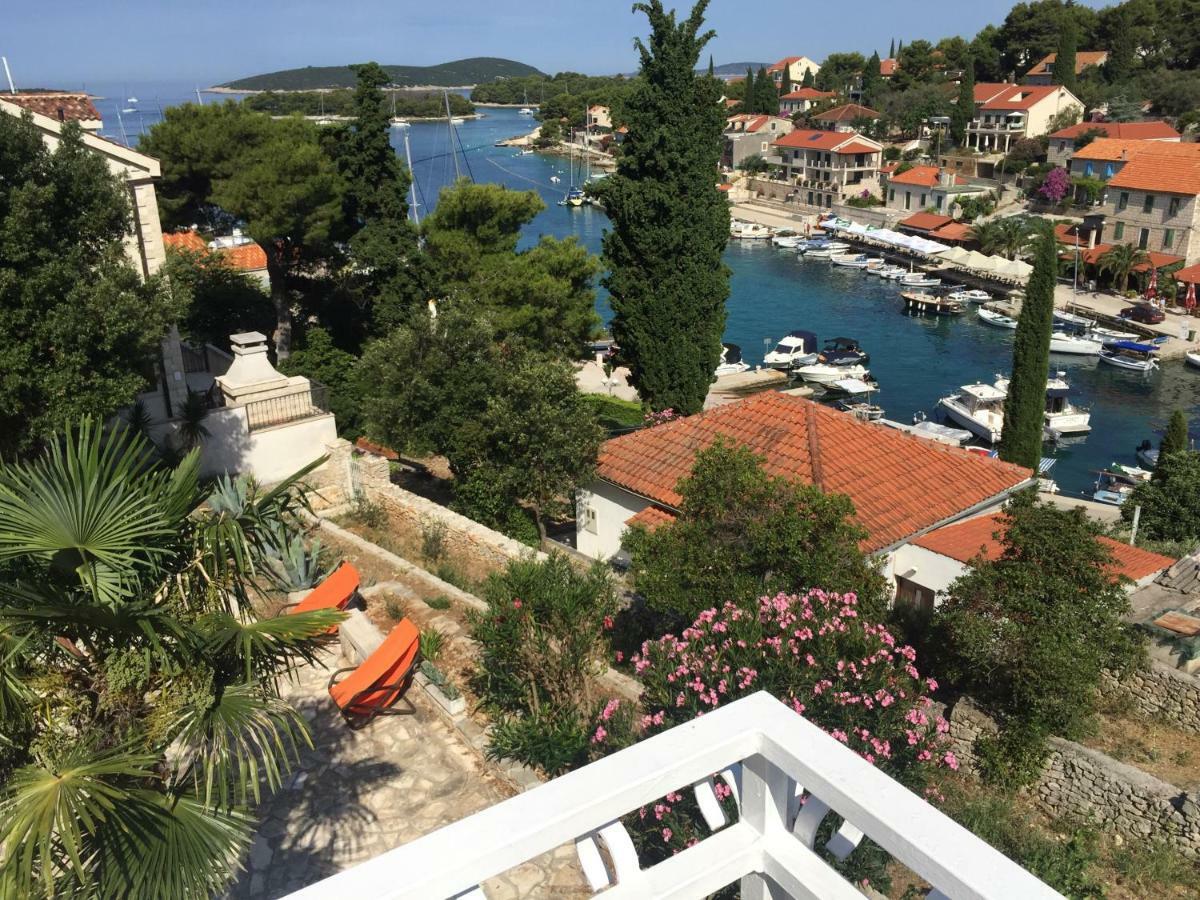 Apartment In Maslinica 70M From The Sea Εξωτερικό φωτογραφία